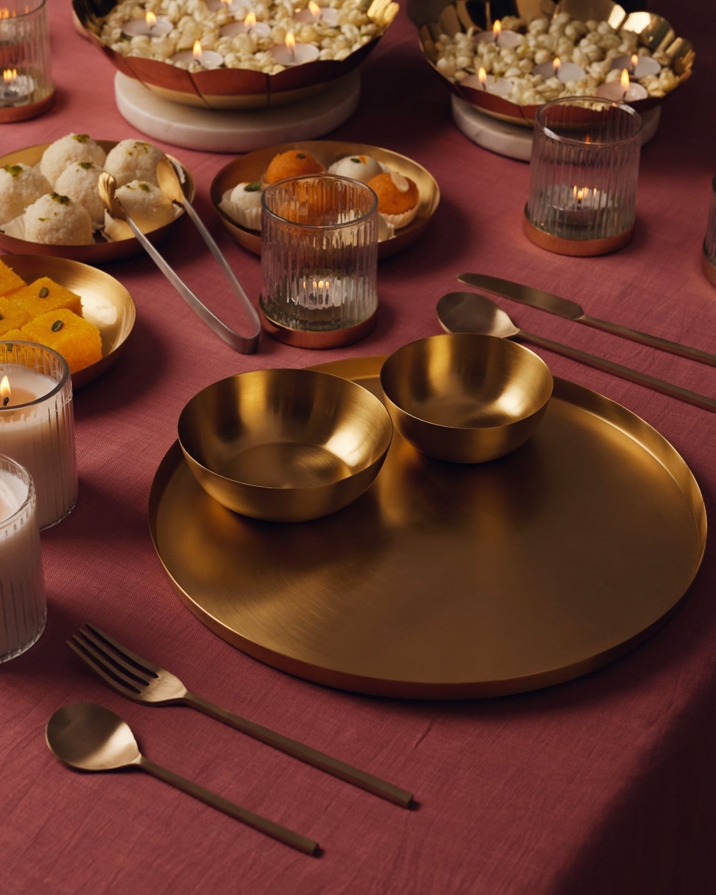 Heirloom Brass Dinner 4 Pcs Set - Marble Lotus - Heirloom Brass Dinner Set of 4.