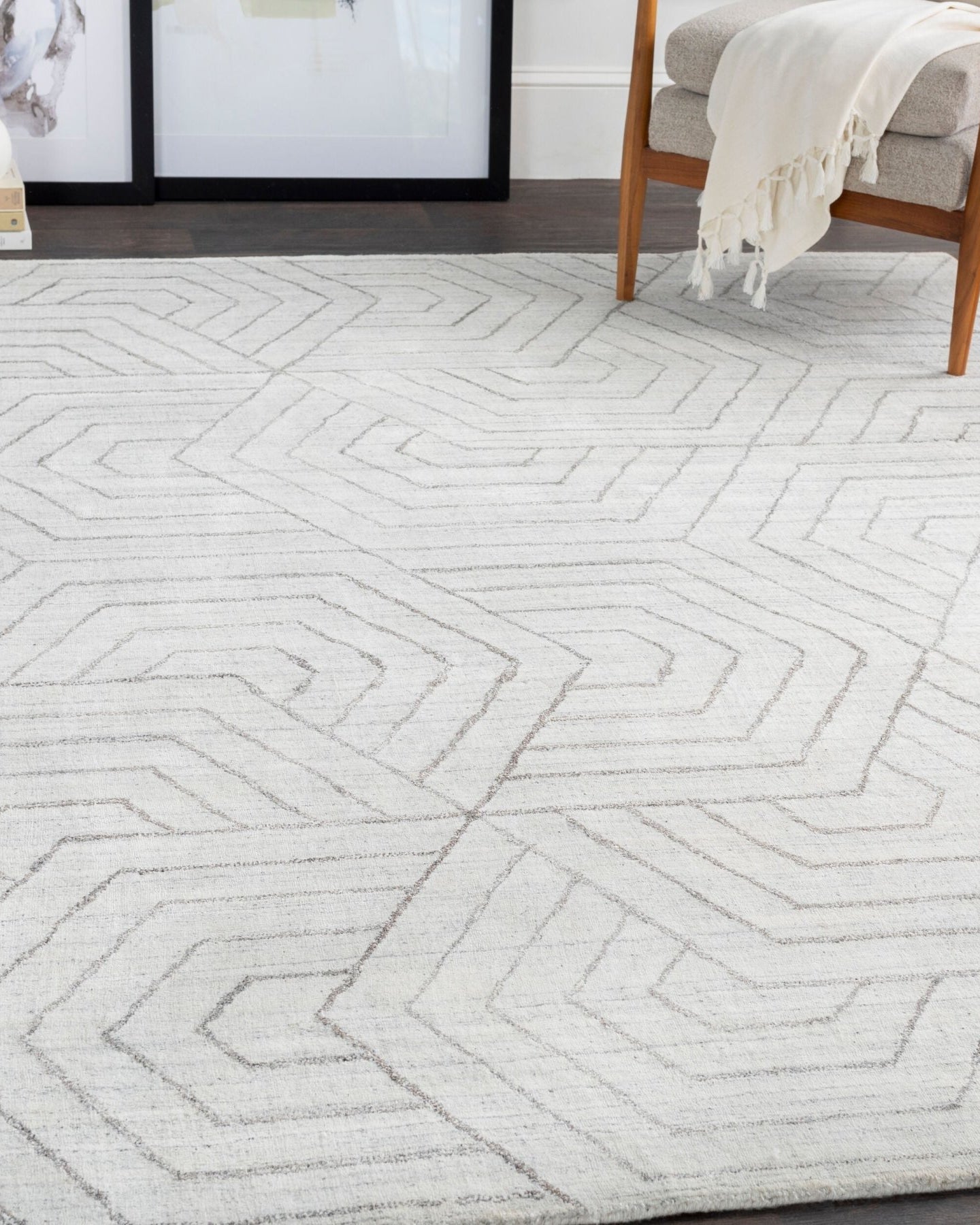 Hightower Handmade Rug - Marble Lotus - Hightower Handmade Rug