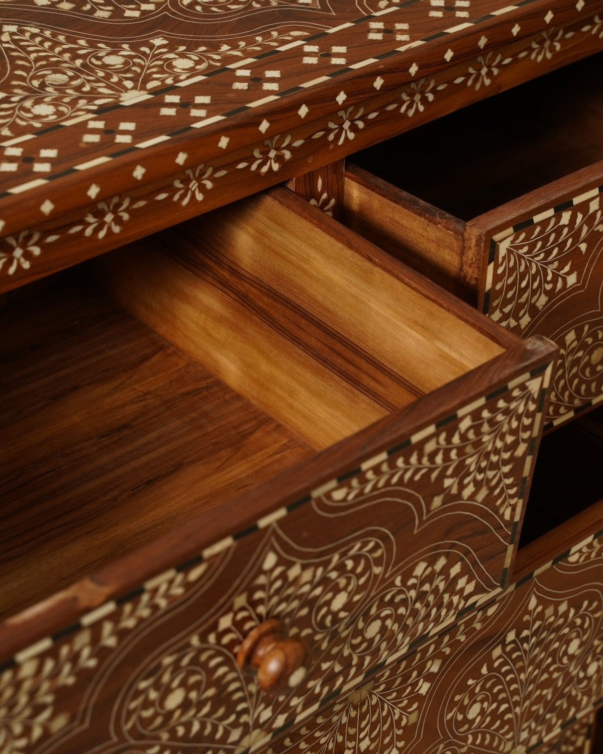 Maharani Regal 7-Drawer Dresser - Marble Lotus - Maharani Regal 7-Drawer Dresser