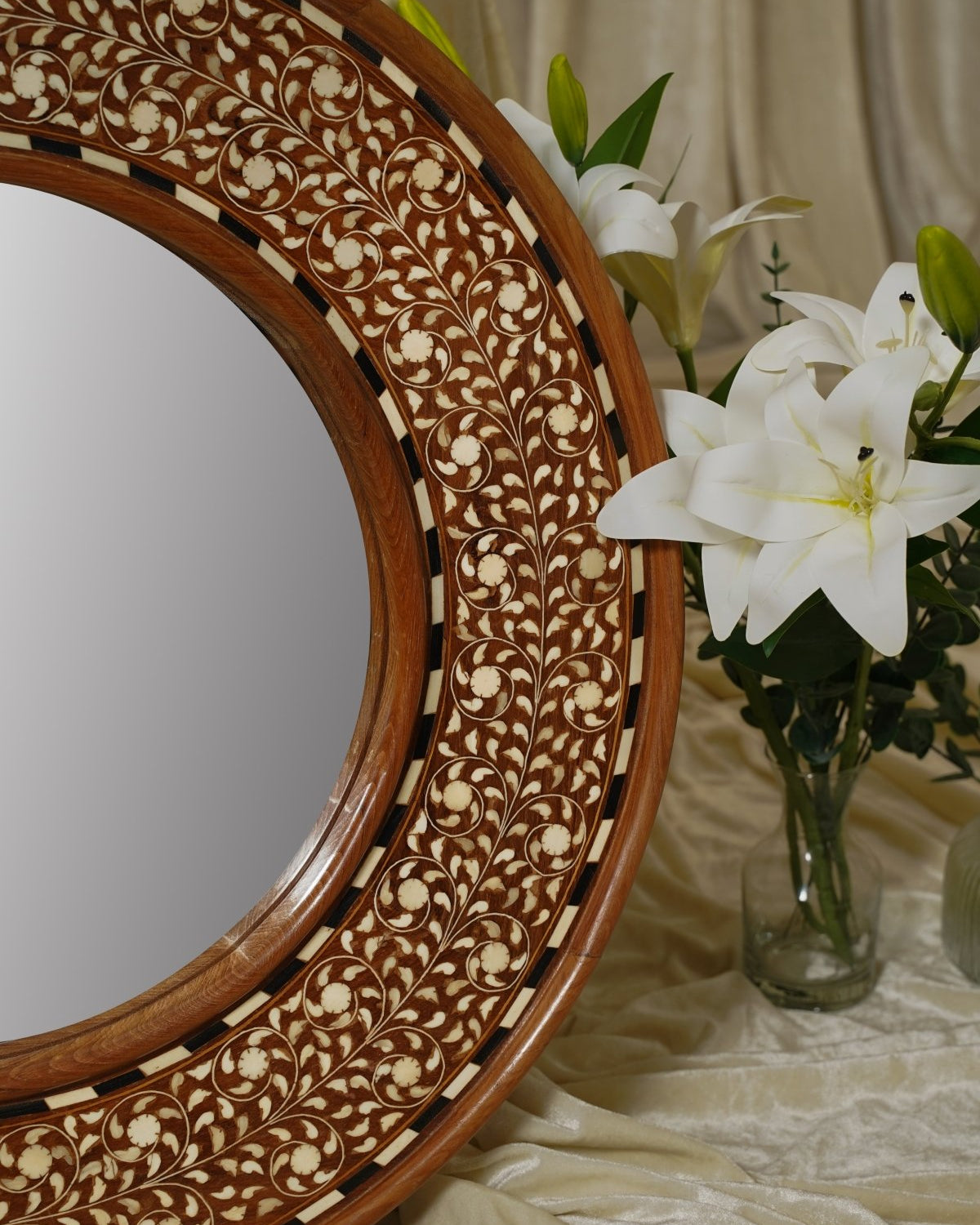 Maharani Sunburst Round Mirror 24 in - Marble Lotus - Maharani Sunburst Round Mirror 24 in