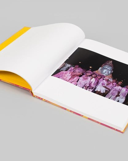 Mitch Epstein: In India - Marble Lotus - Order Mitch Epstein in India | Marble Lotus