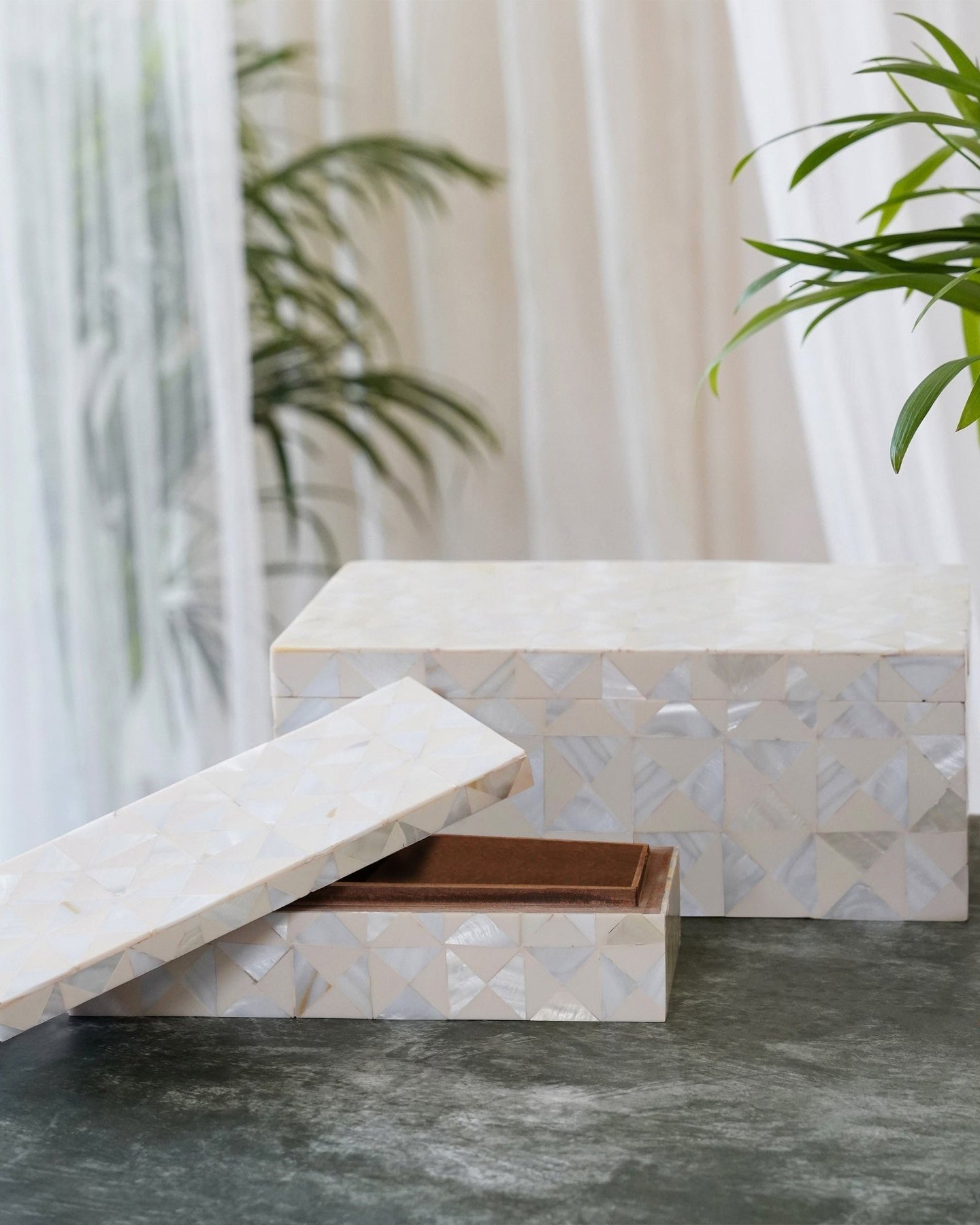 Mother Of Pearl Inlay Box (Set of 2) - Marble Lotus - Morni Chinoiserie Wallpaper Blue