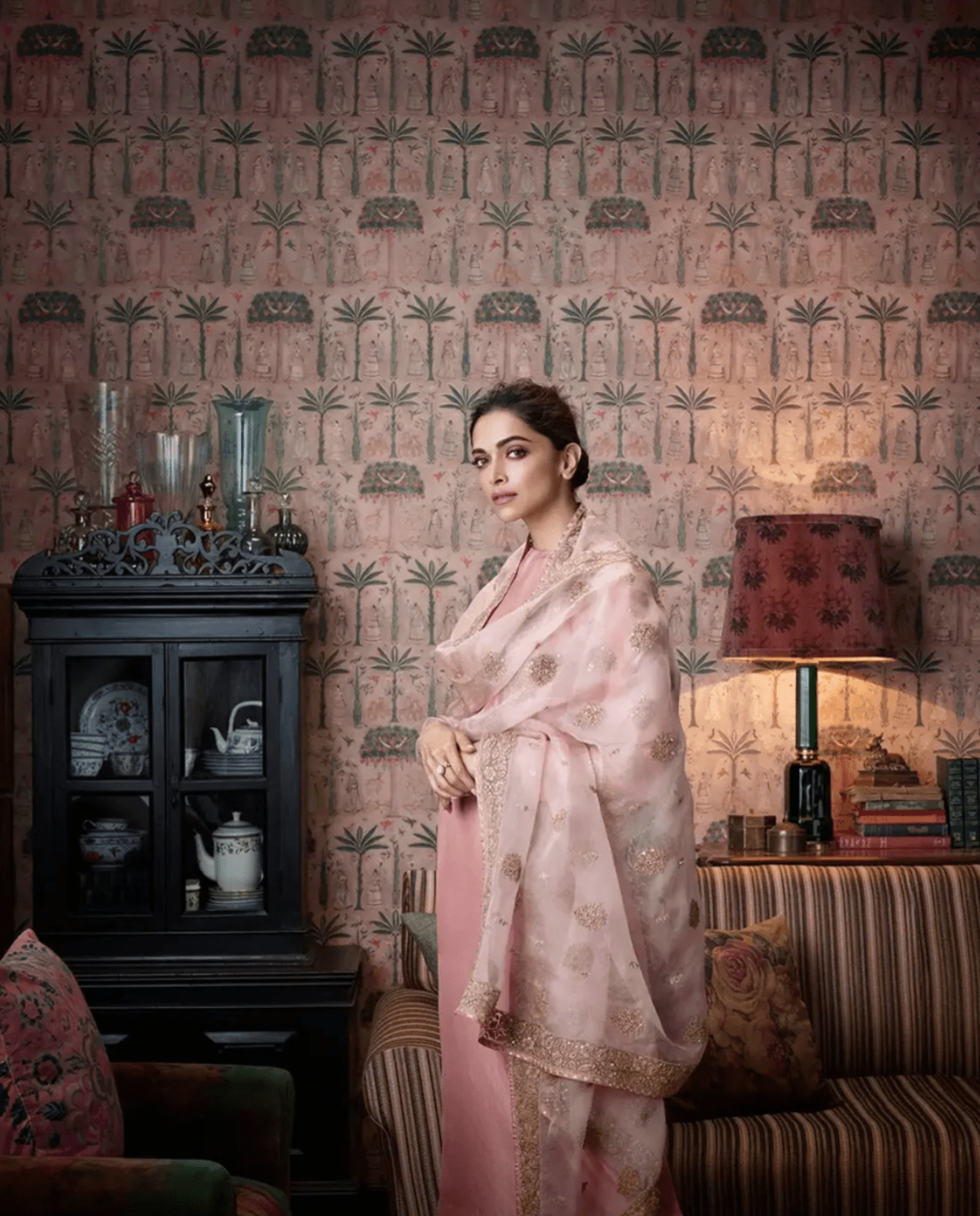 Shantiniketan - Resham (Mica) - Marble Lotus - Shantiniketan - Resham (Mica)