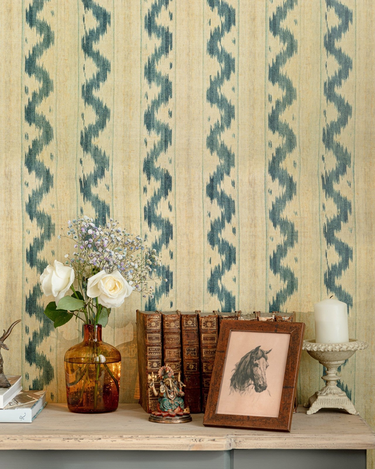 VINTAGE IKAT Wallpaper - Marble Lotus - Vintage Ikat Wallpaper