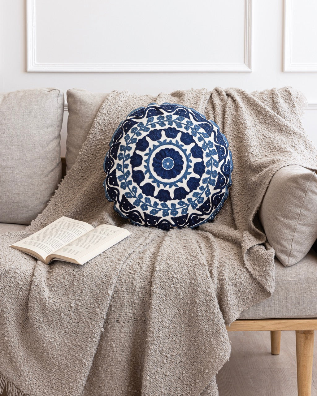 Suzani Pillow | Blue Pillow Cover Flora 16" Round | Made in Jaipur