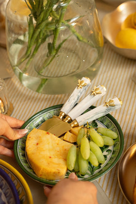 Bee Cheese Knife Set - Set of 3 - Marble Lotus - Bee Cheese Knife Set - Set of 3