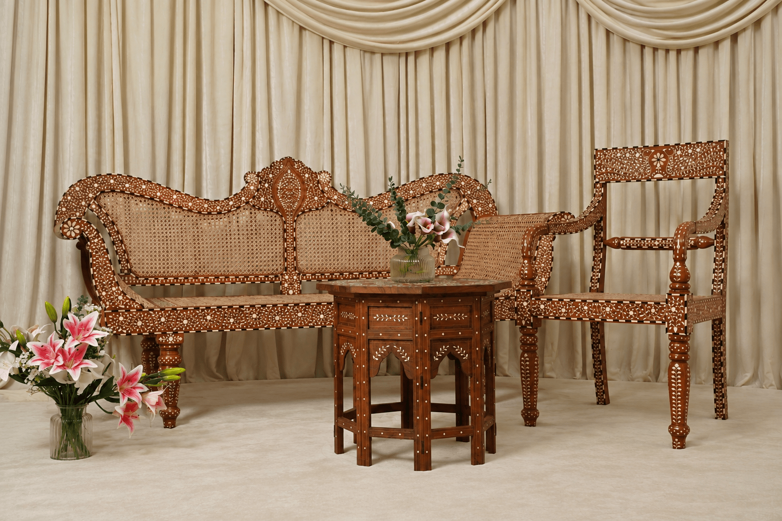 Maharani Courting Bench - Marble Lotus - Maharani Courting Bench