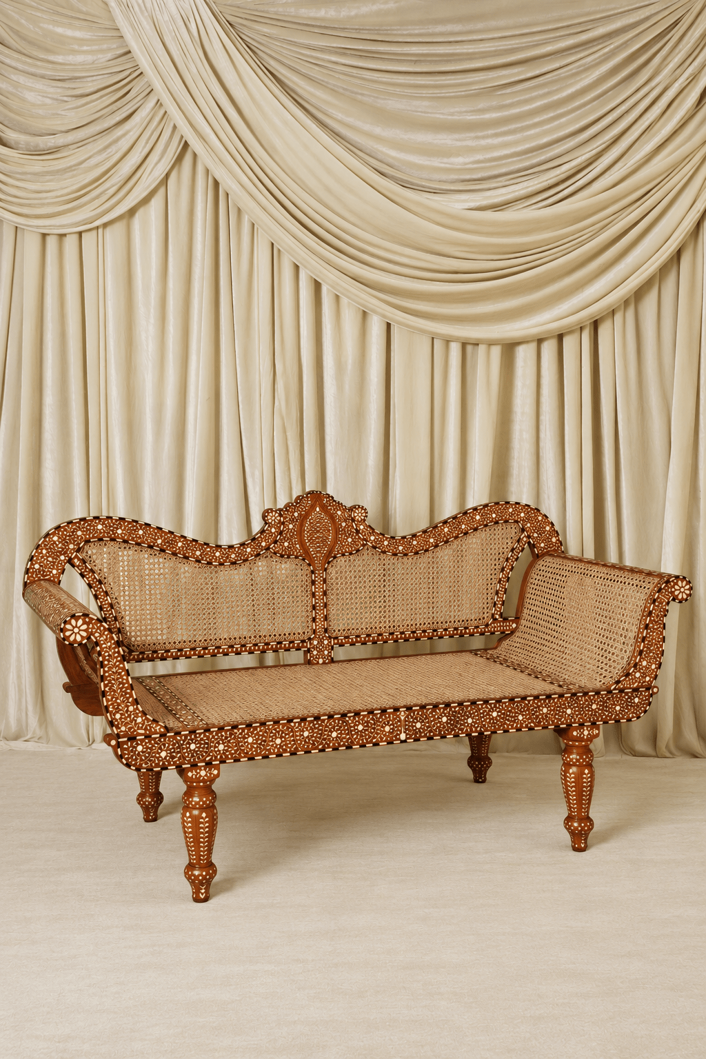 Maharani Courting Bench - Marble Lotus - Maharani Courting Bench