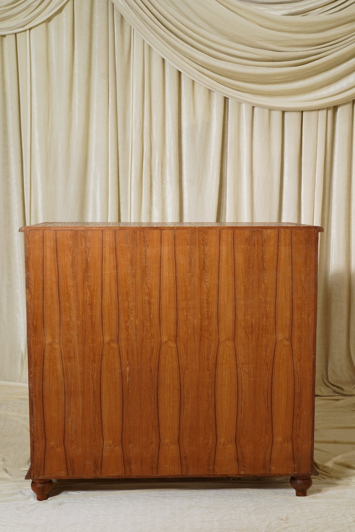 Maharani Heirloom Chest - Marble Lotus - Maharani Heirloom Chest