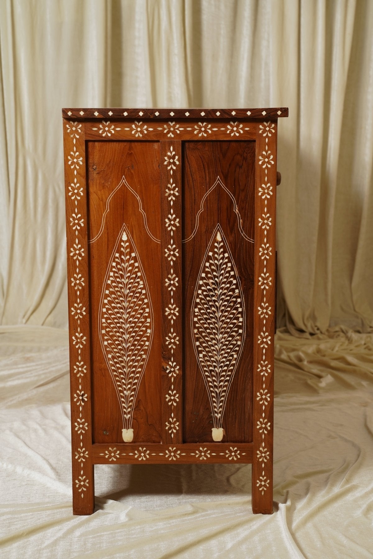 Maharani Regal 7-Drawer Dresser - Marble Lotus - Maharani Regal 7-Drawer Dresser