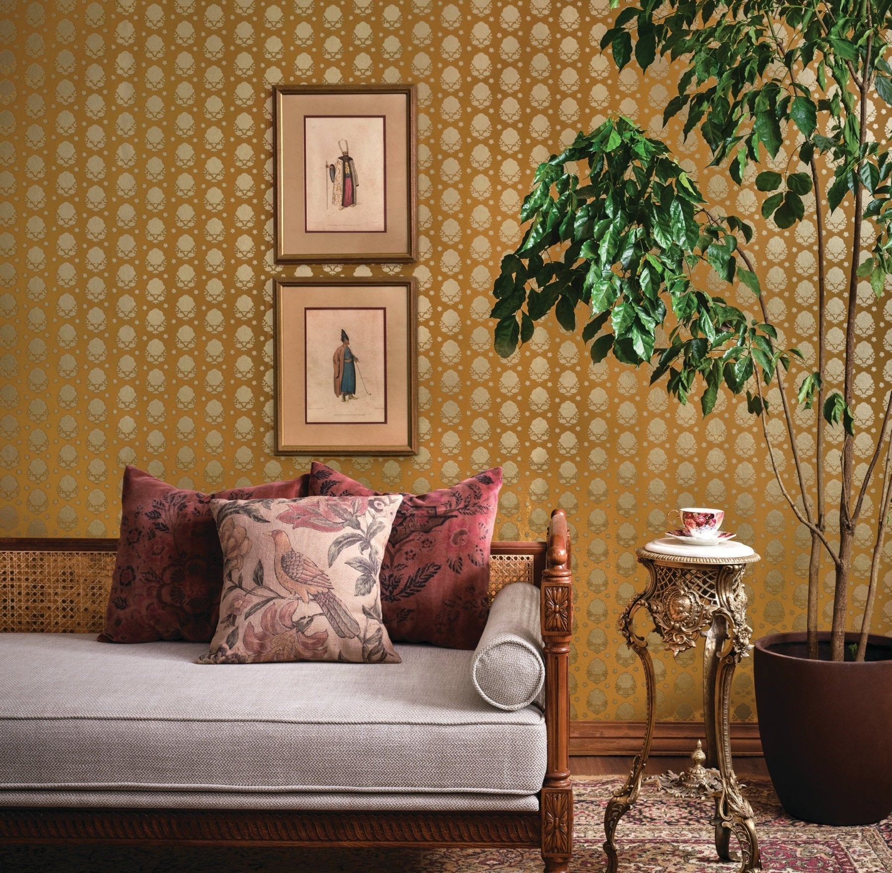 Poppy Gilt - Marble Lotus - Poppy Gilt